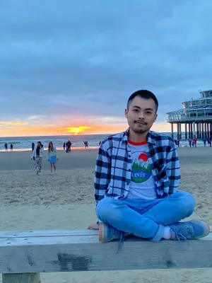 ������� ��� (Ziliang Xiong)
