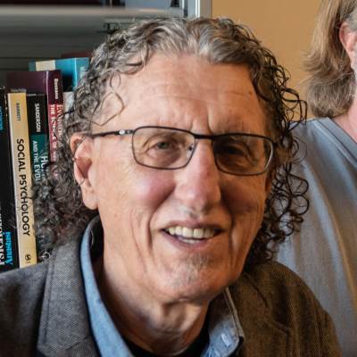  .  (Douglas T Kenrick)