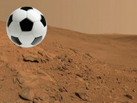 Как бы изменилась игра, если бы в футбол играли на Марсе?